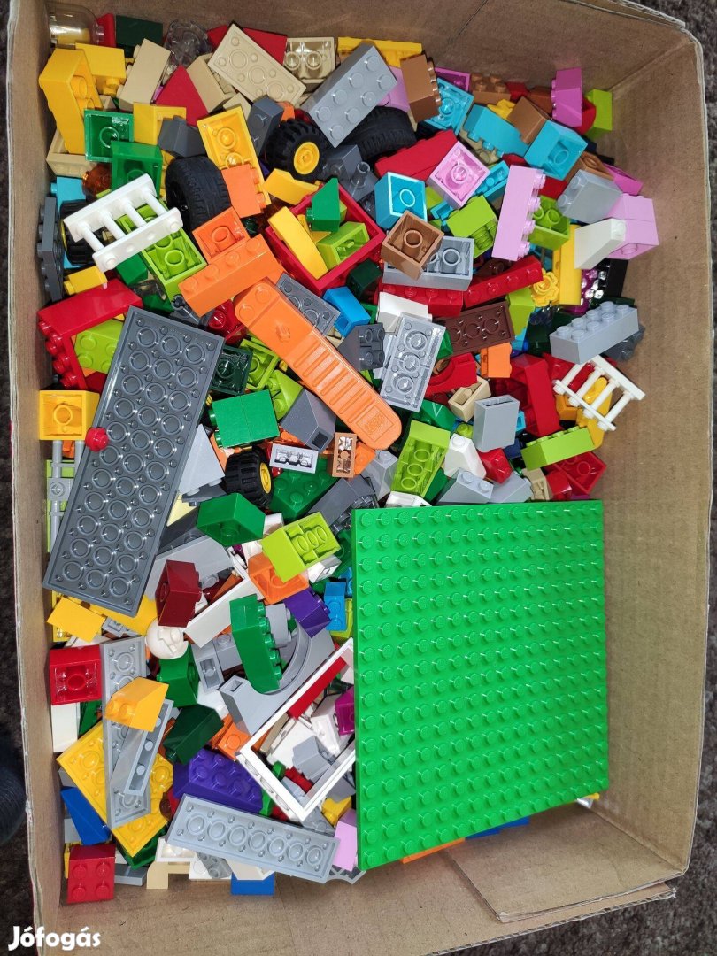 LEGO 10698 Classic - Large Creative Brick Boksz nincs leírás hiánytala