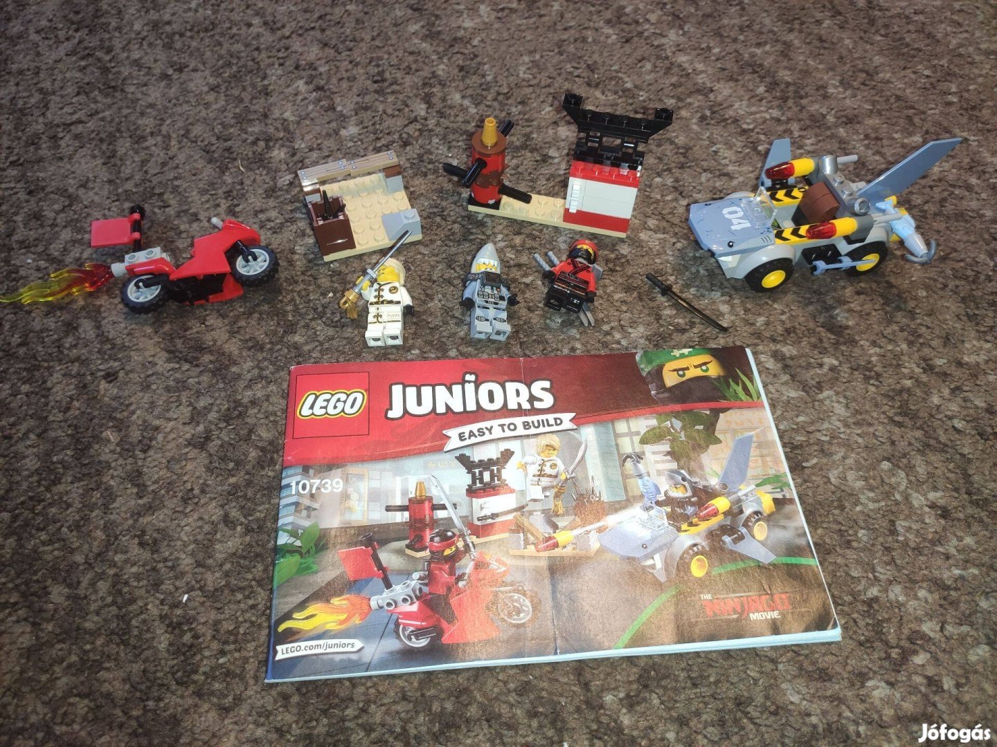 LEGO 10739 Juniors - The Lego Ninjago Movie - Shark Attack leírással h