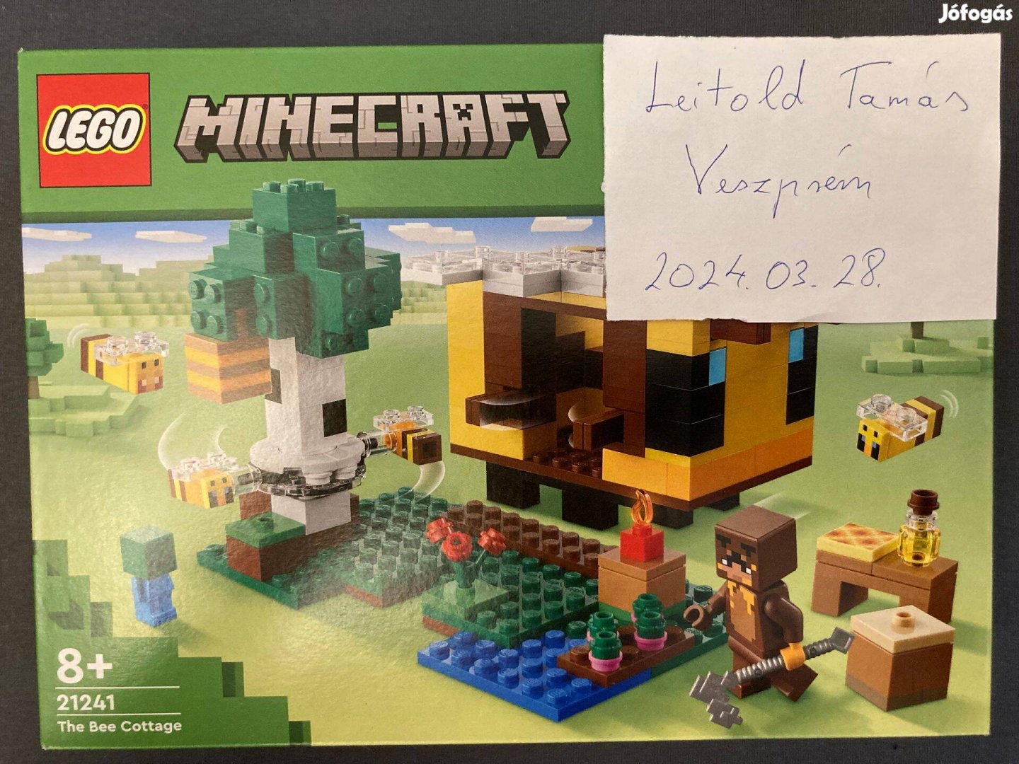 LEGO 21241 - A méhkaptár Minecraft