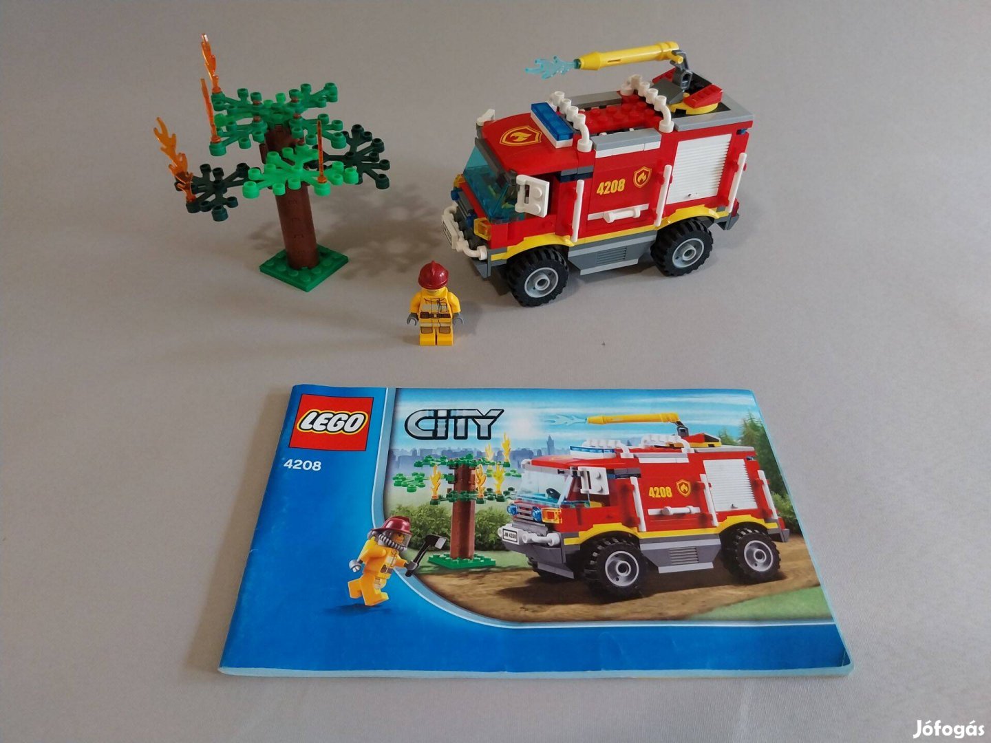 LEGO 4208 City 4 × 4 Fire Truck