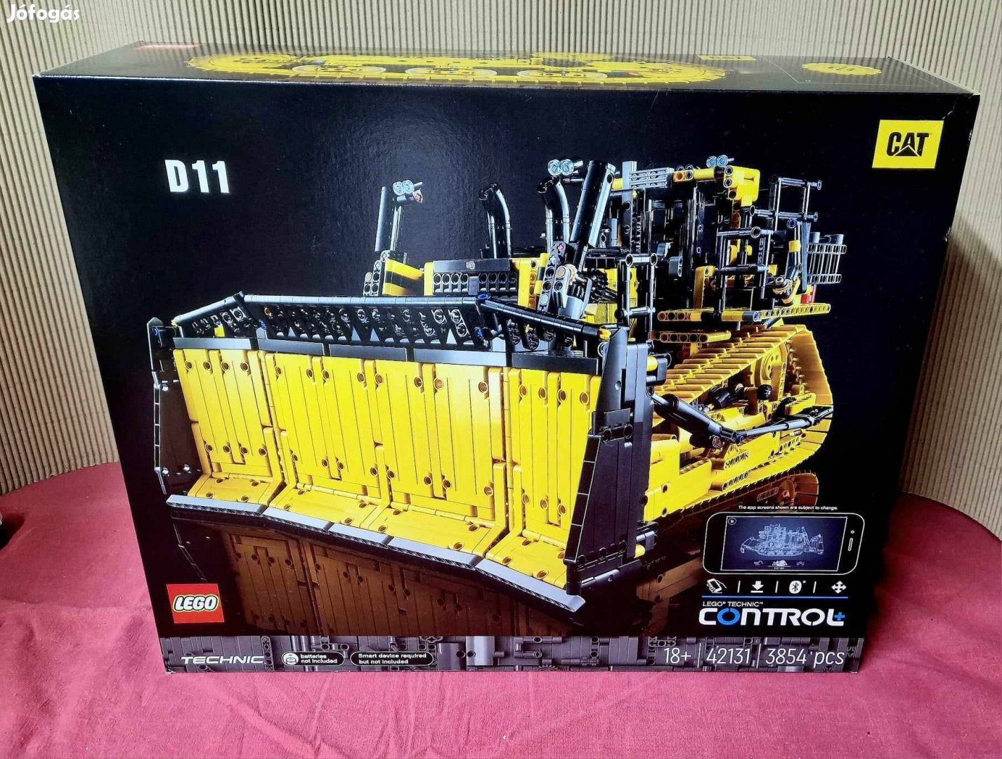 LEGO 42131 Cat D11 Bulldozer