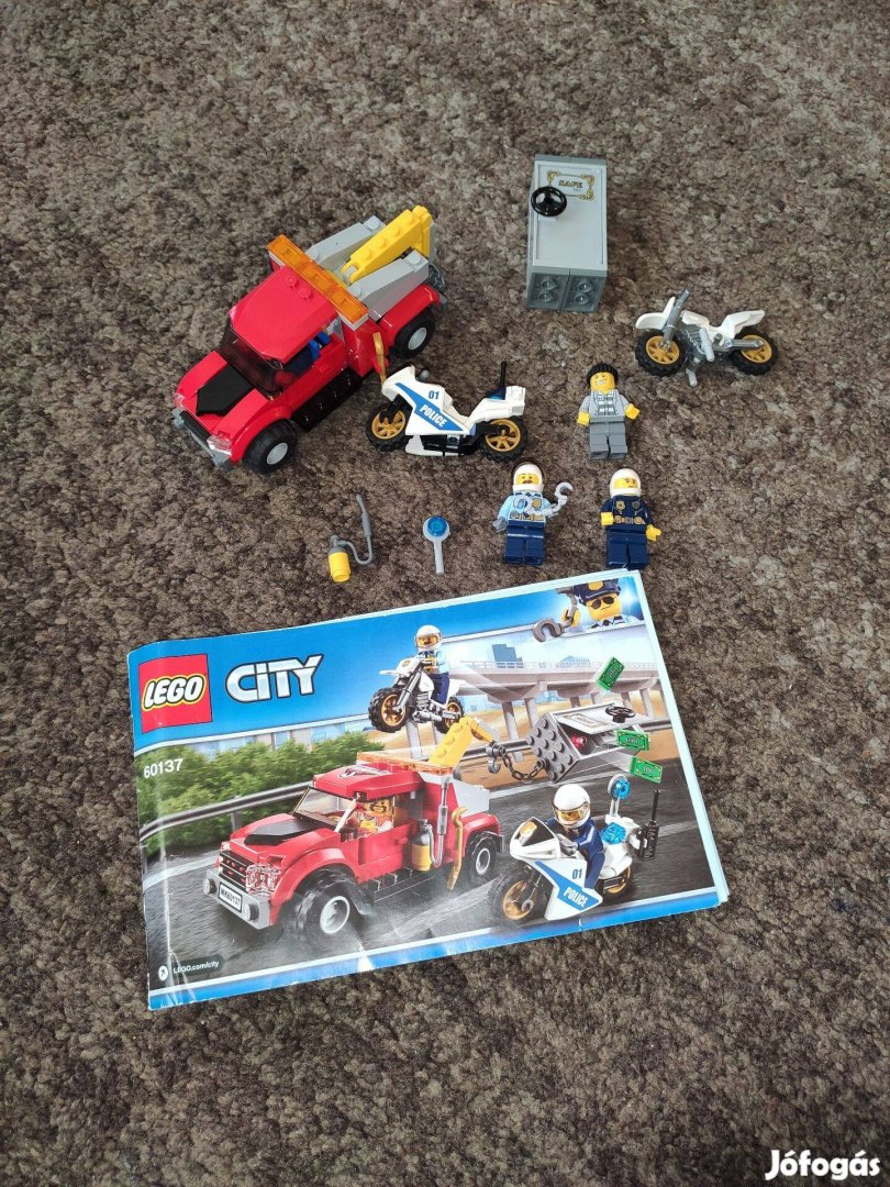 LEGO 60137 City - Bajba került vontató leírással 1 figura eltér 4500