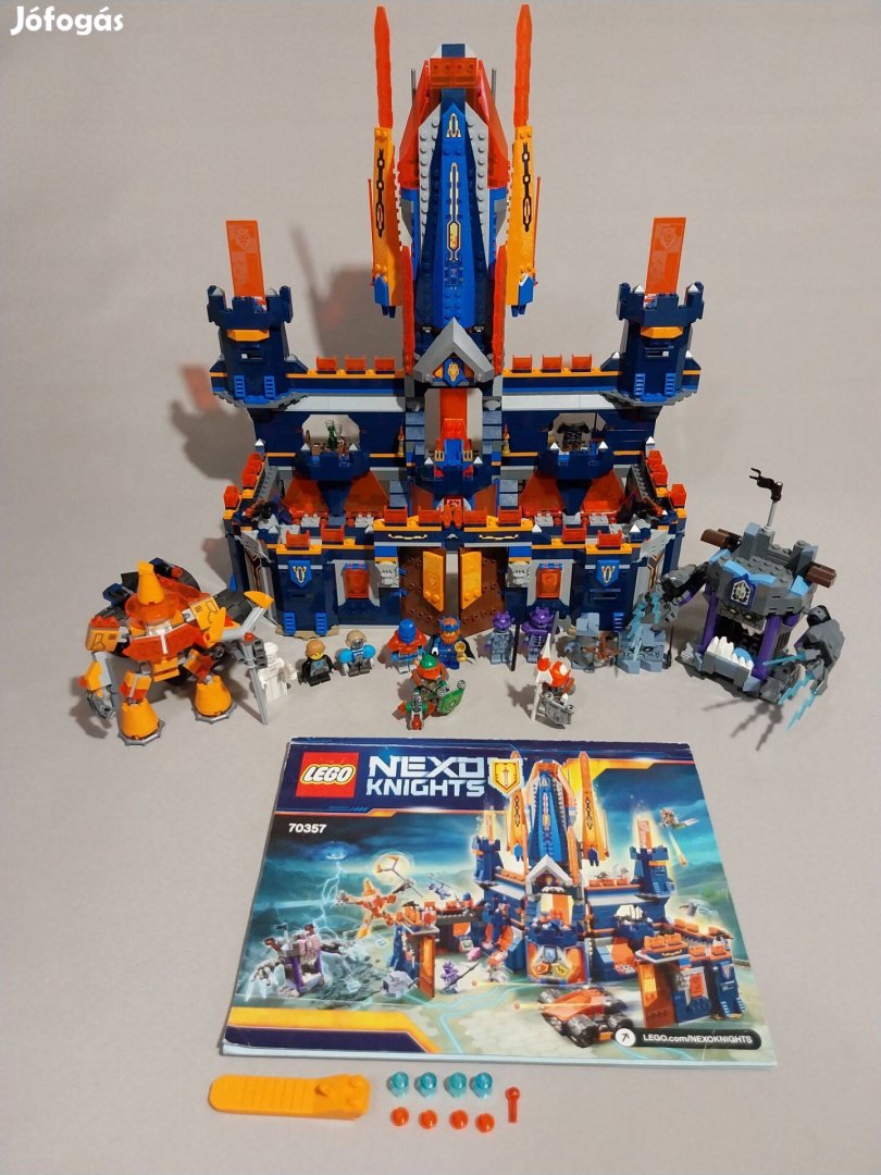 LEGO 70357 Nexo Knights Knighton Castle