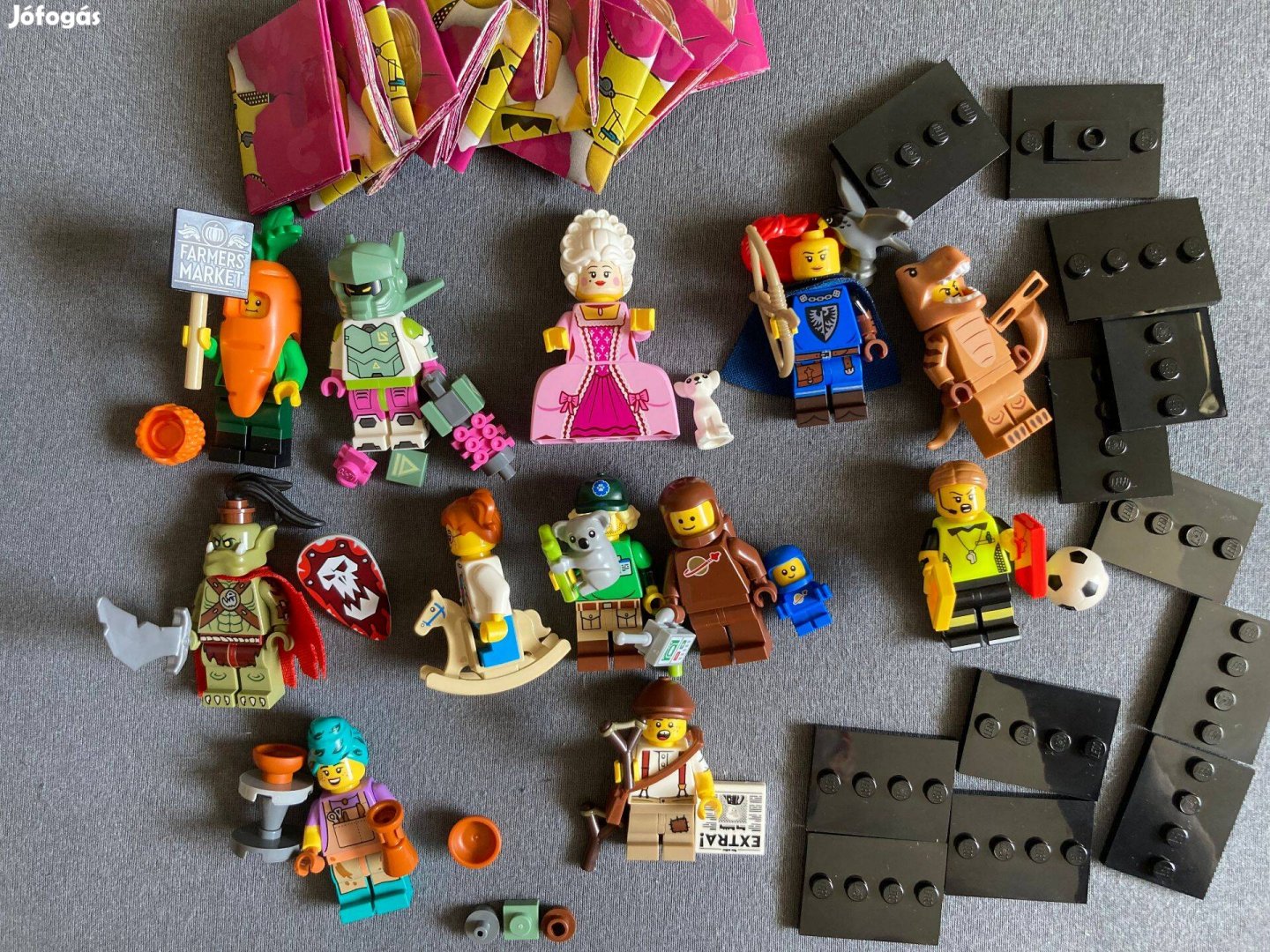 LEGO 71037 Gyűjthető minifigurák 24. sorozat mind a 12 figurája
