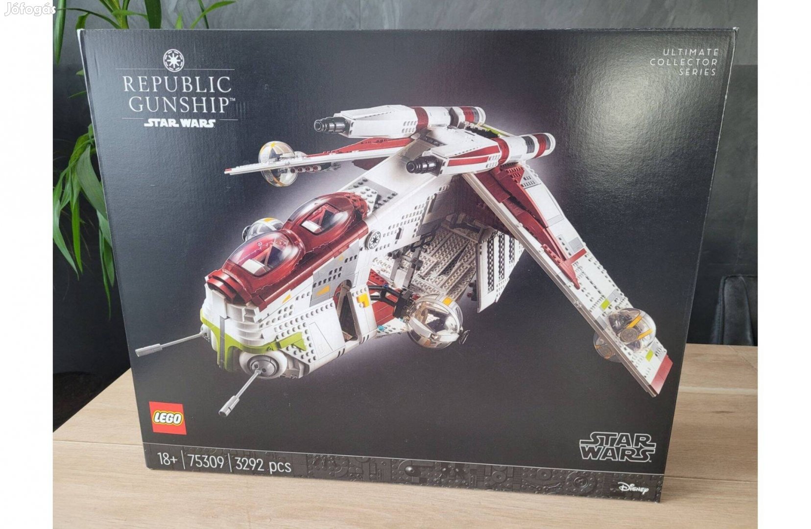 LEGO 75309 Köztársasági hadihajó