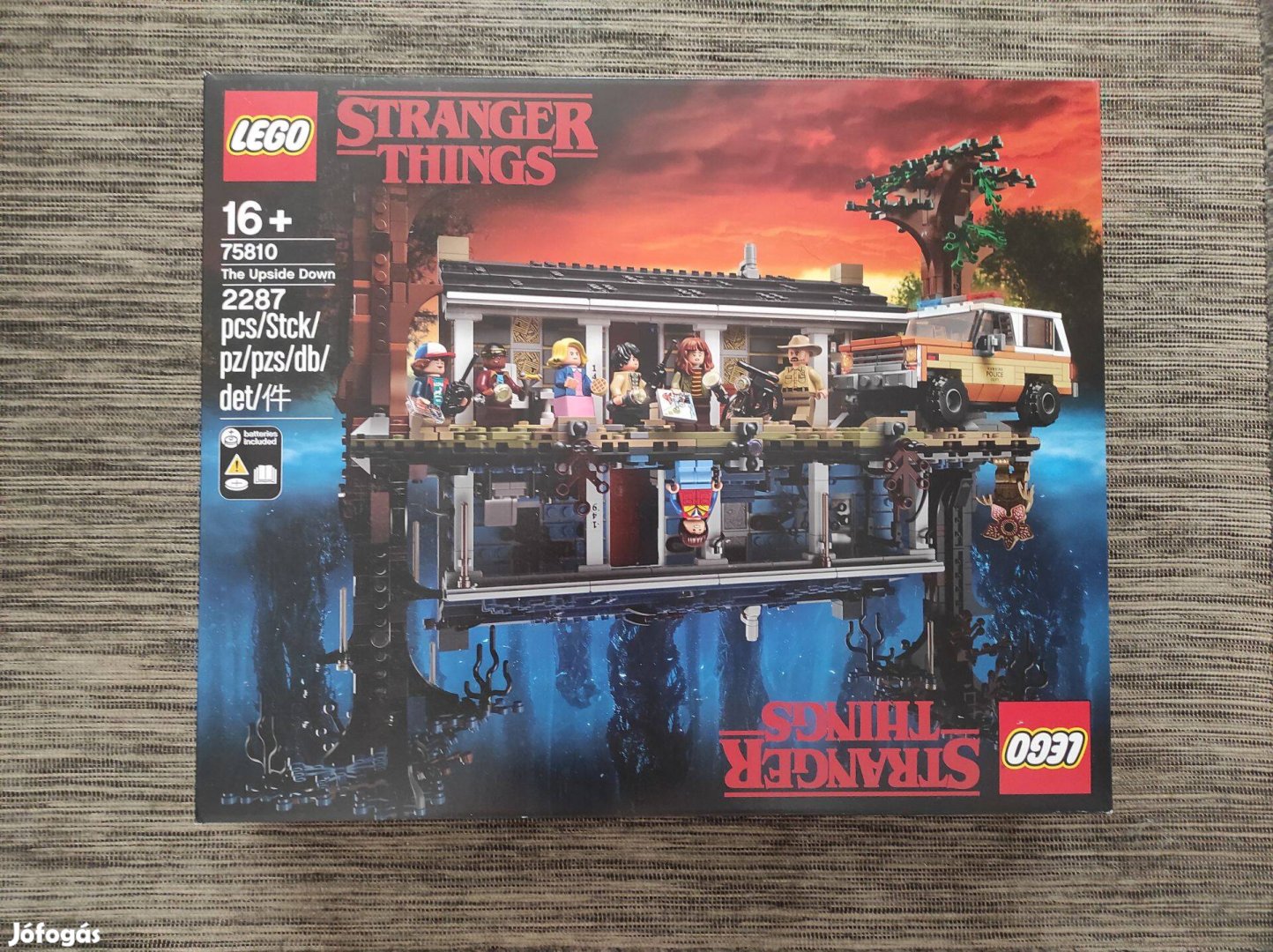 LEGO 75810 Stranger Things Upside Down
