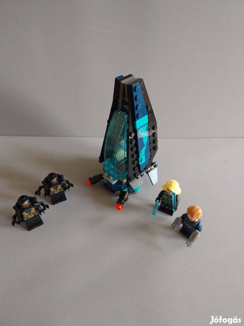 LEGO 76101 Super Heroes Outrider Dropship Attack