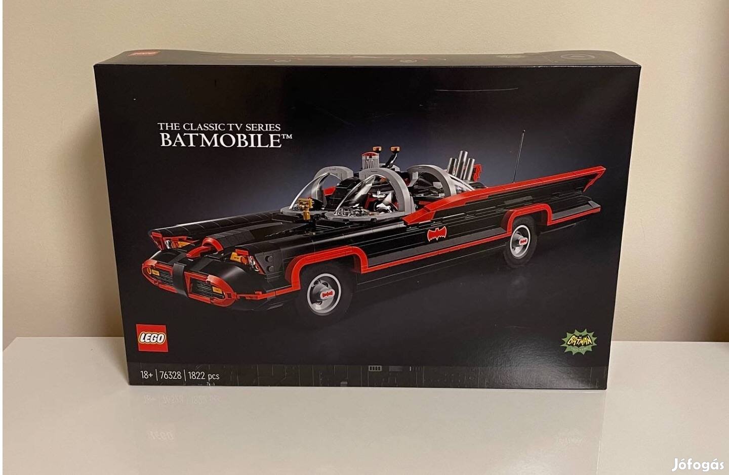 LEGO 76328 - Batman Batmobile a klasszikus tévésorozatból Új!