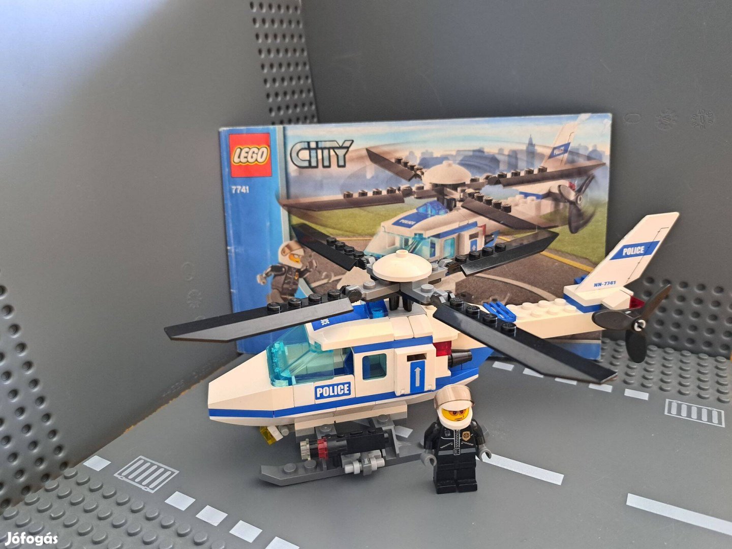 LEGO 7741 City Rendőrségi helikopter