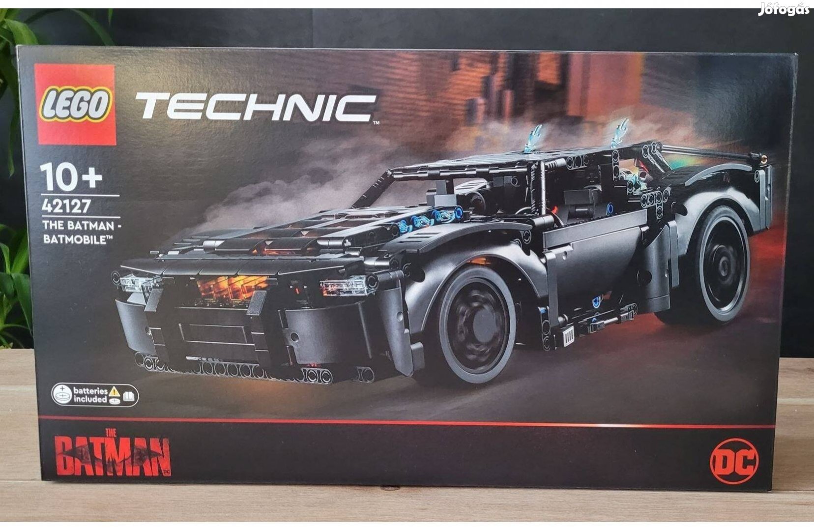 LEGO Batman Batmobile 42127