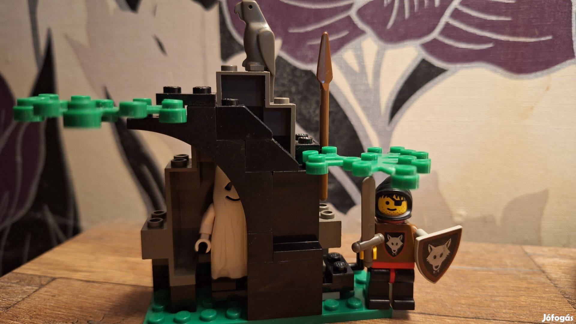 LEGO Castle 1596 ghostly hideout