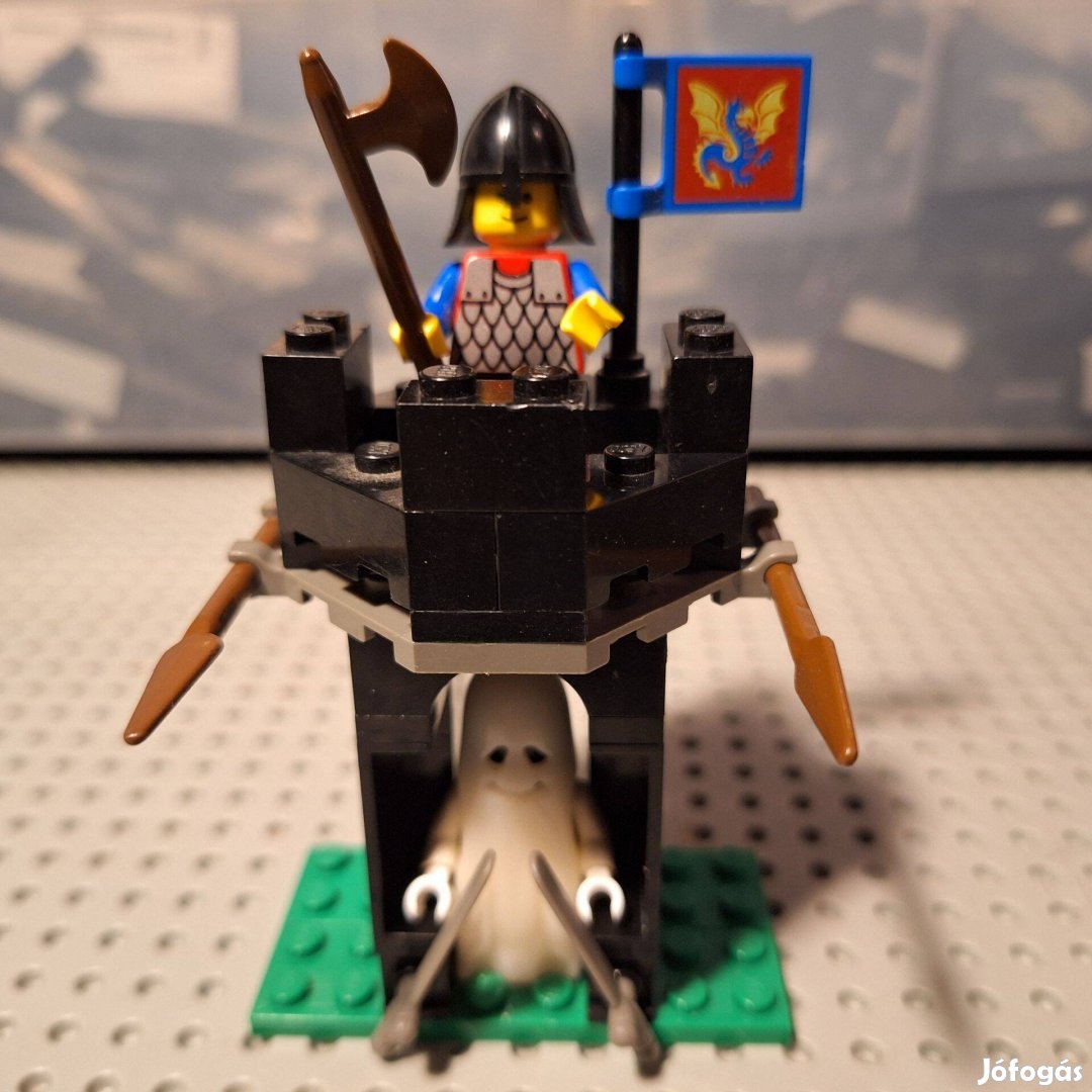 LEGO Castle 1888 black knight guardshack