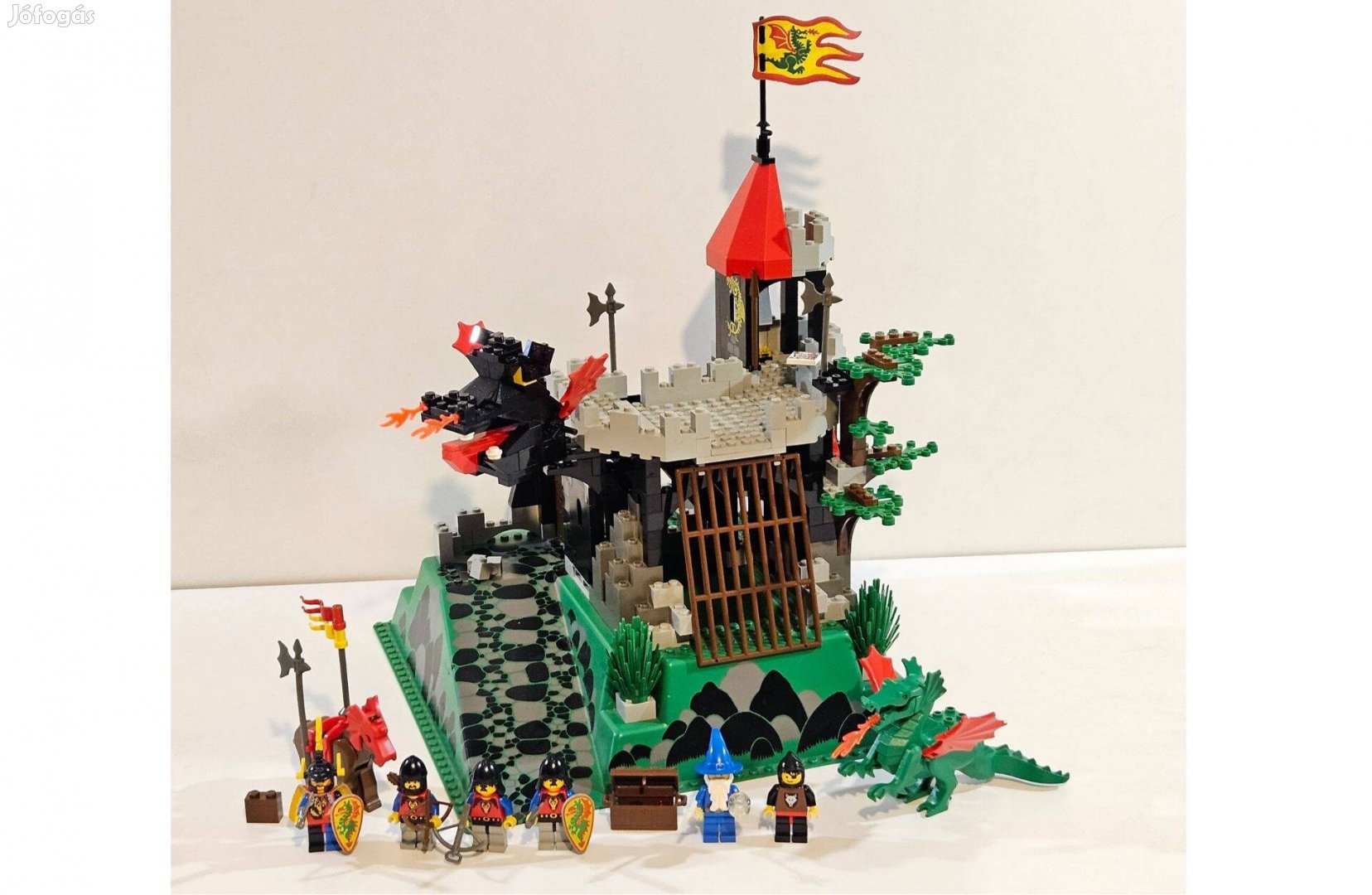 LEGO Castle - Dragon Knights - 6082 - Fire Breathing Fortress