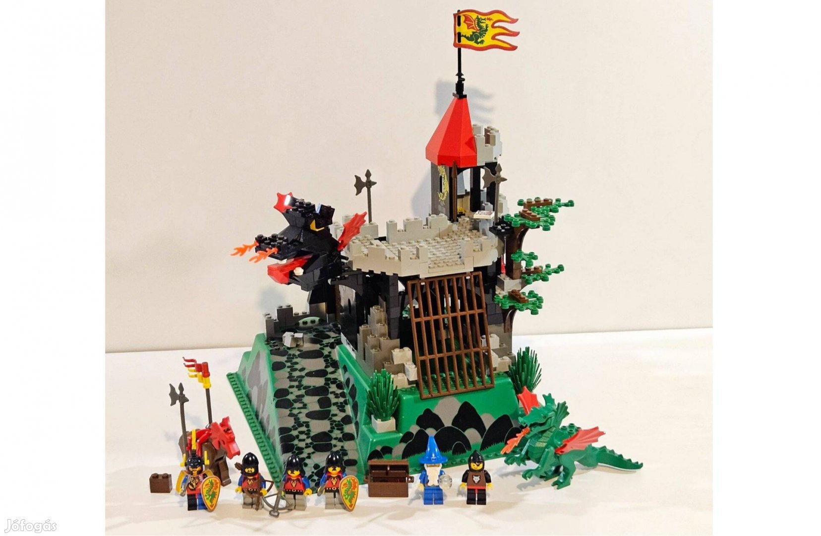 LEGO Castle - Dragon Knights - 6082 - Fire Breathing Fortress