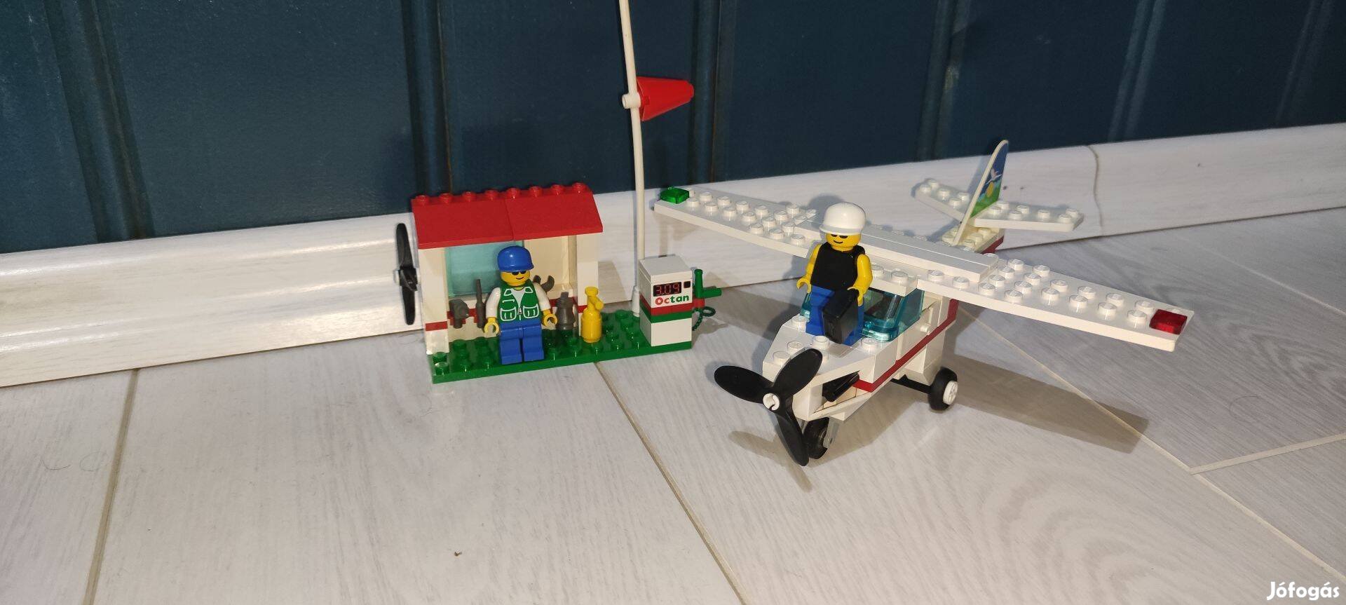 LEGO City 1808 - Light Aircraft and Ground Support