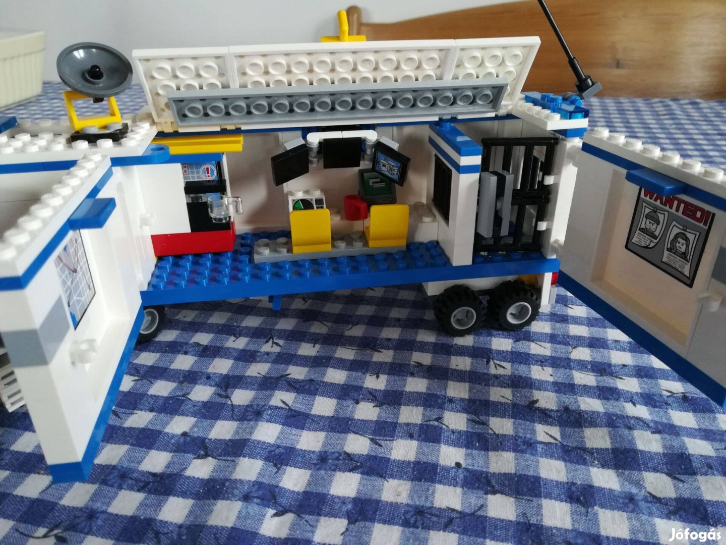 LEGO City 60044 - Rendőrségi kamion