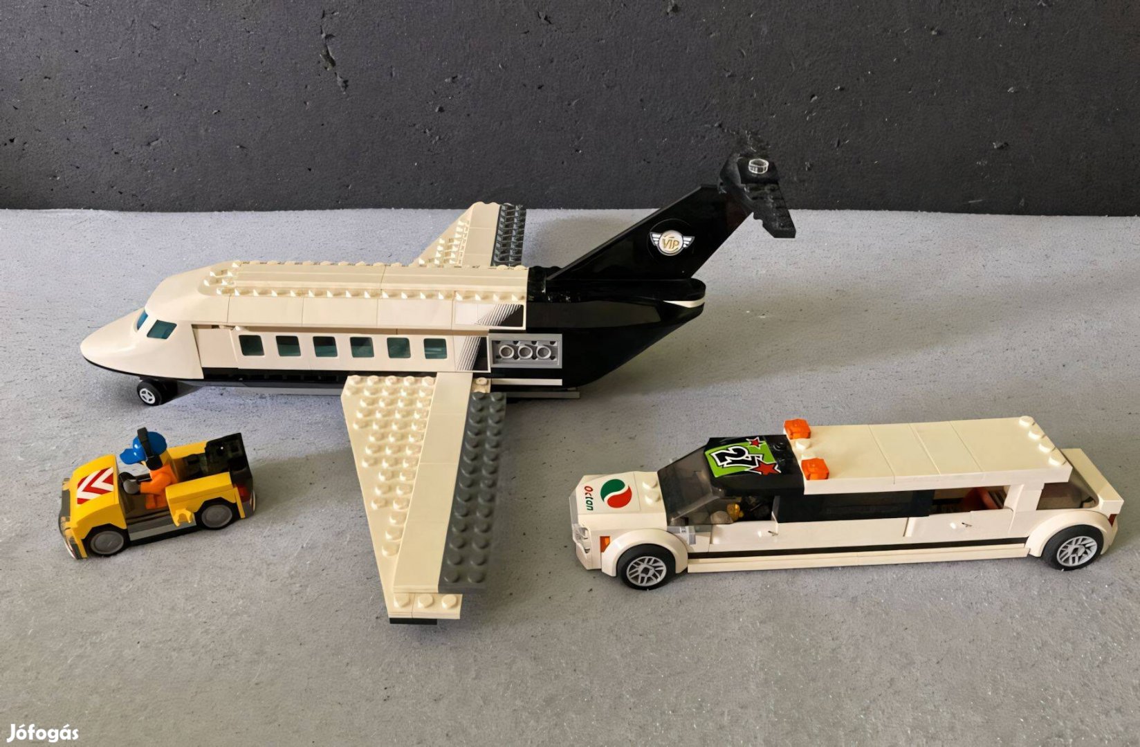 LEGO City 60102 VIP magánrepülőgép hiányzik a hajtómű és 3