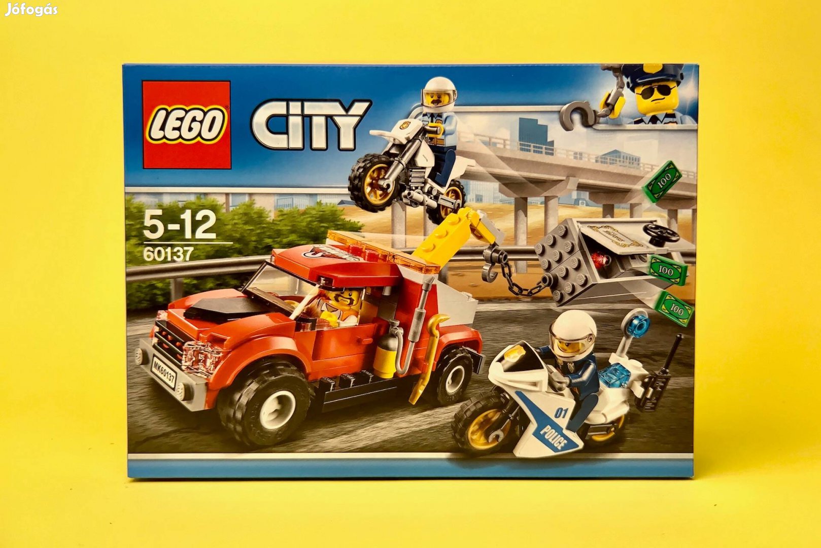 LEGO City 60137 Bajba került vontató, Uj, Bontatlan