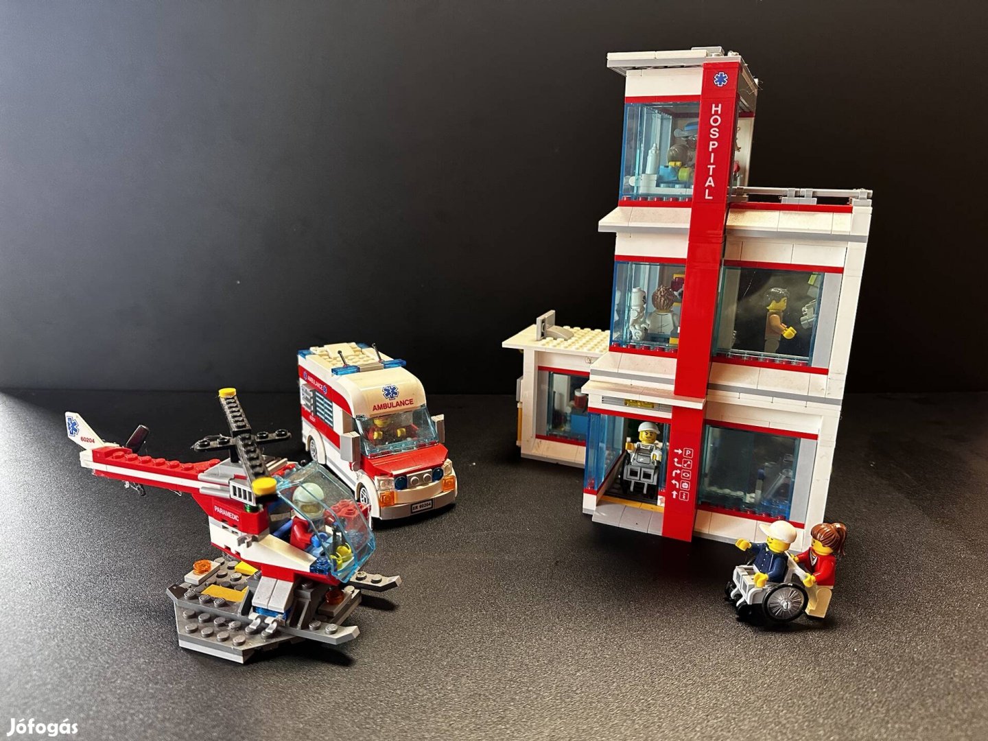 LEGO City 60204 városi kórház