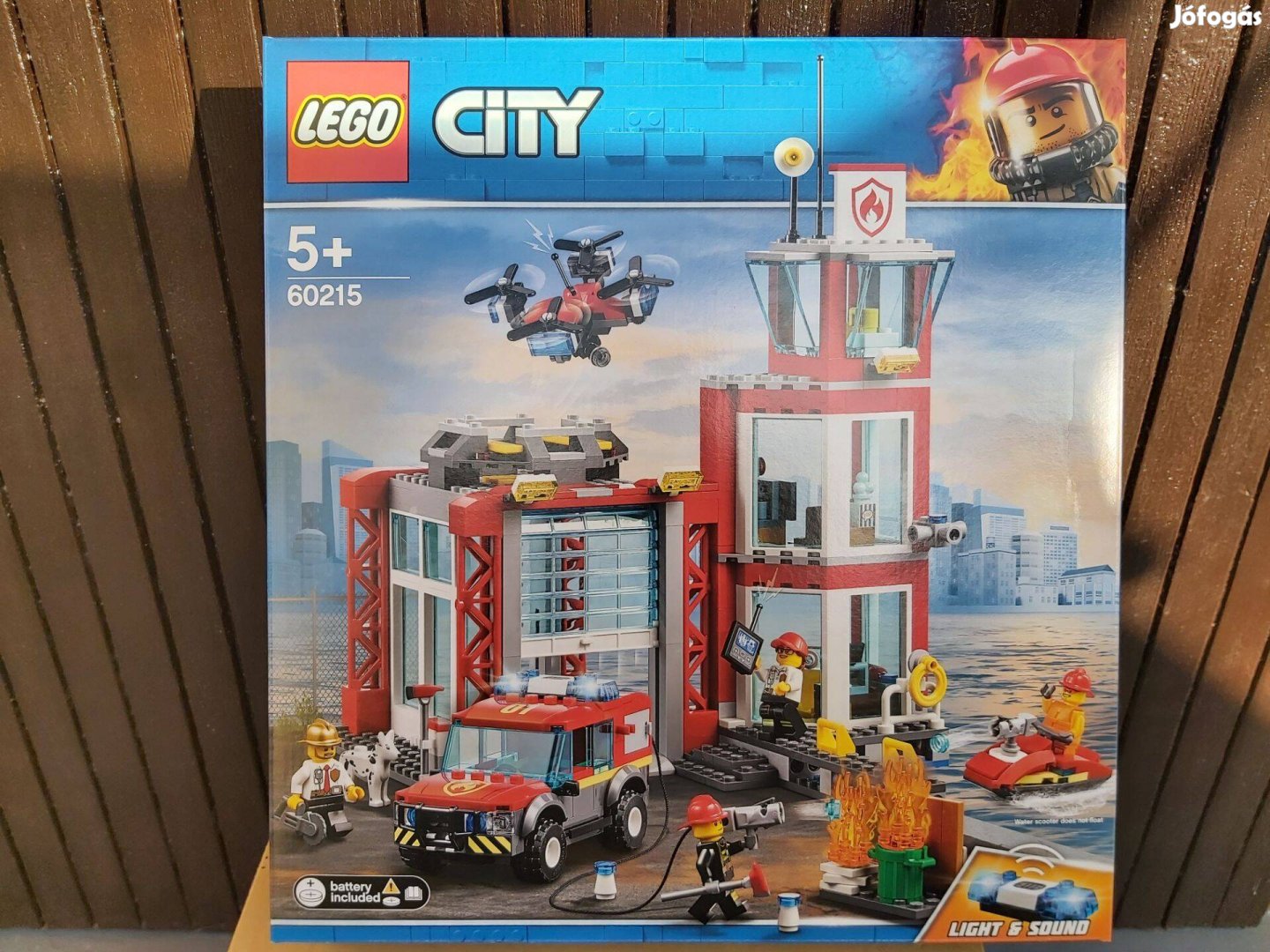 LEGO City 60215 Tűzoltóállomás Bontatlan
