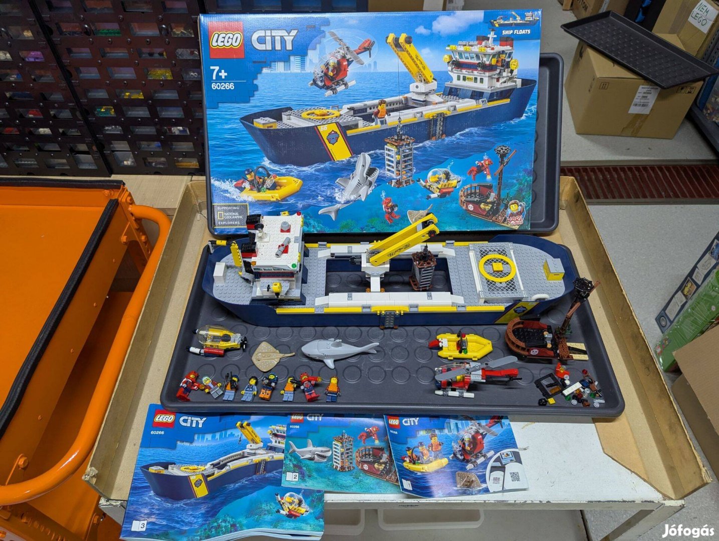 LEGO City 60266 Ocean Exploration Ship - Óceánkutató hajó