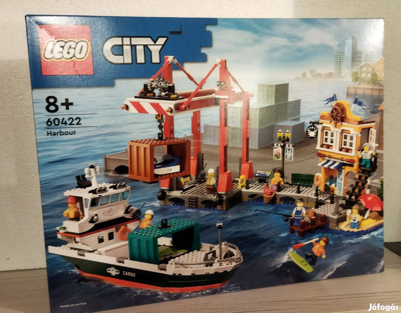 LEGO City 60422 - Tengerparti kikötő teherszállító hajóval