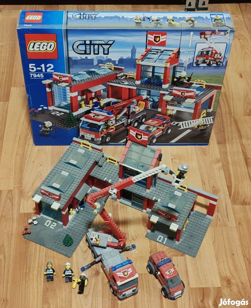 LEGO City 7945 tűzoltóság + doboz + leírás megkimélt BP!