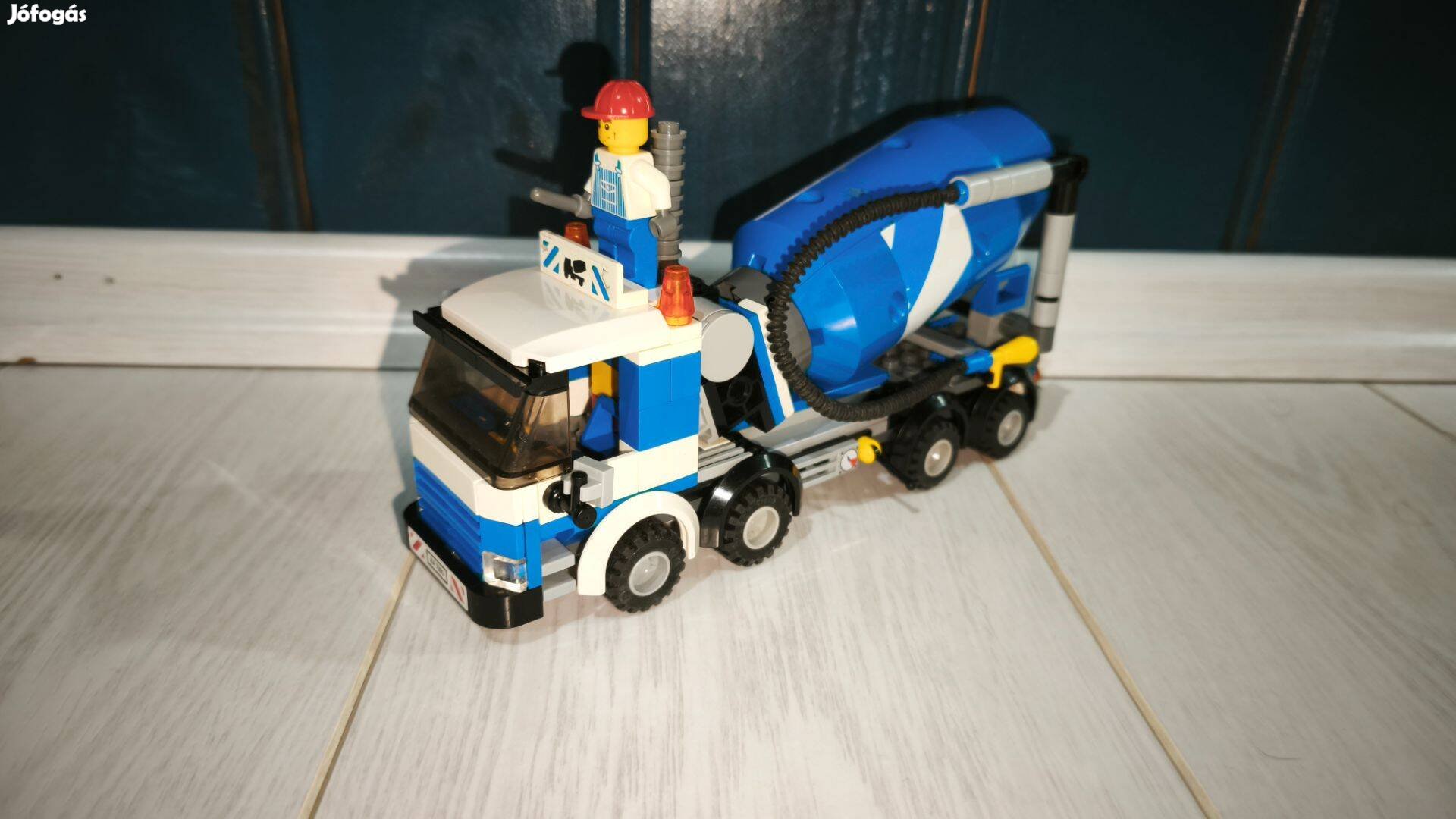 LEGO City 7990 - Cement Mixer