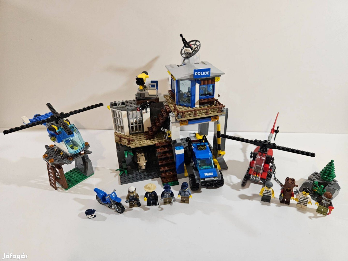 LEGO City - 60174 - Mountain Police Headquarters