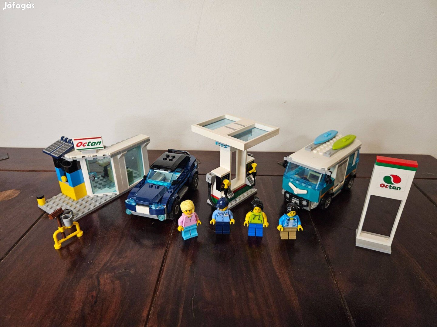 LEGO City - 60257 - Service Station