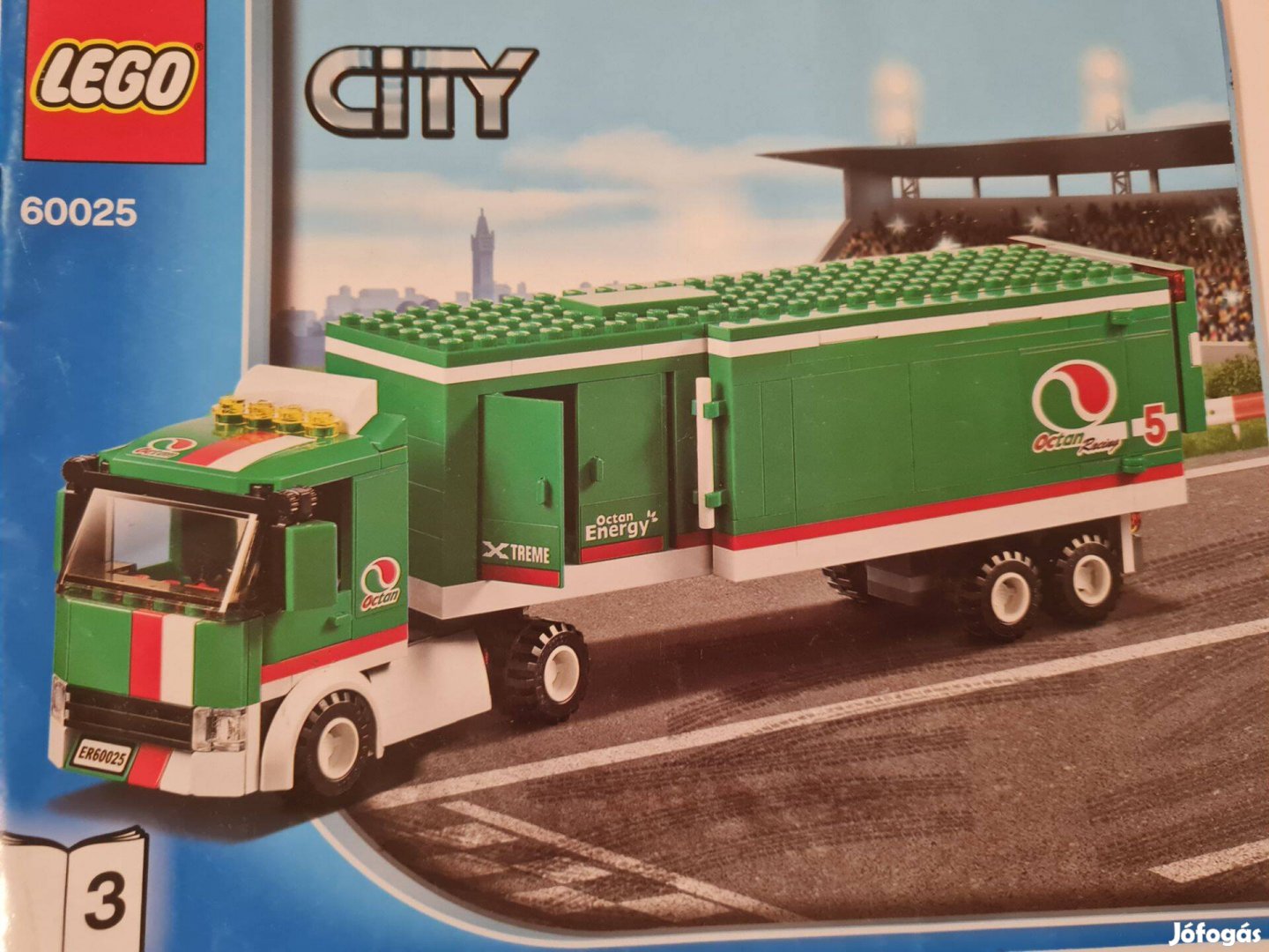 LEGO City - Grand Prix teherautó (60025)