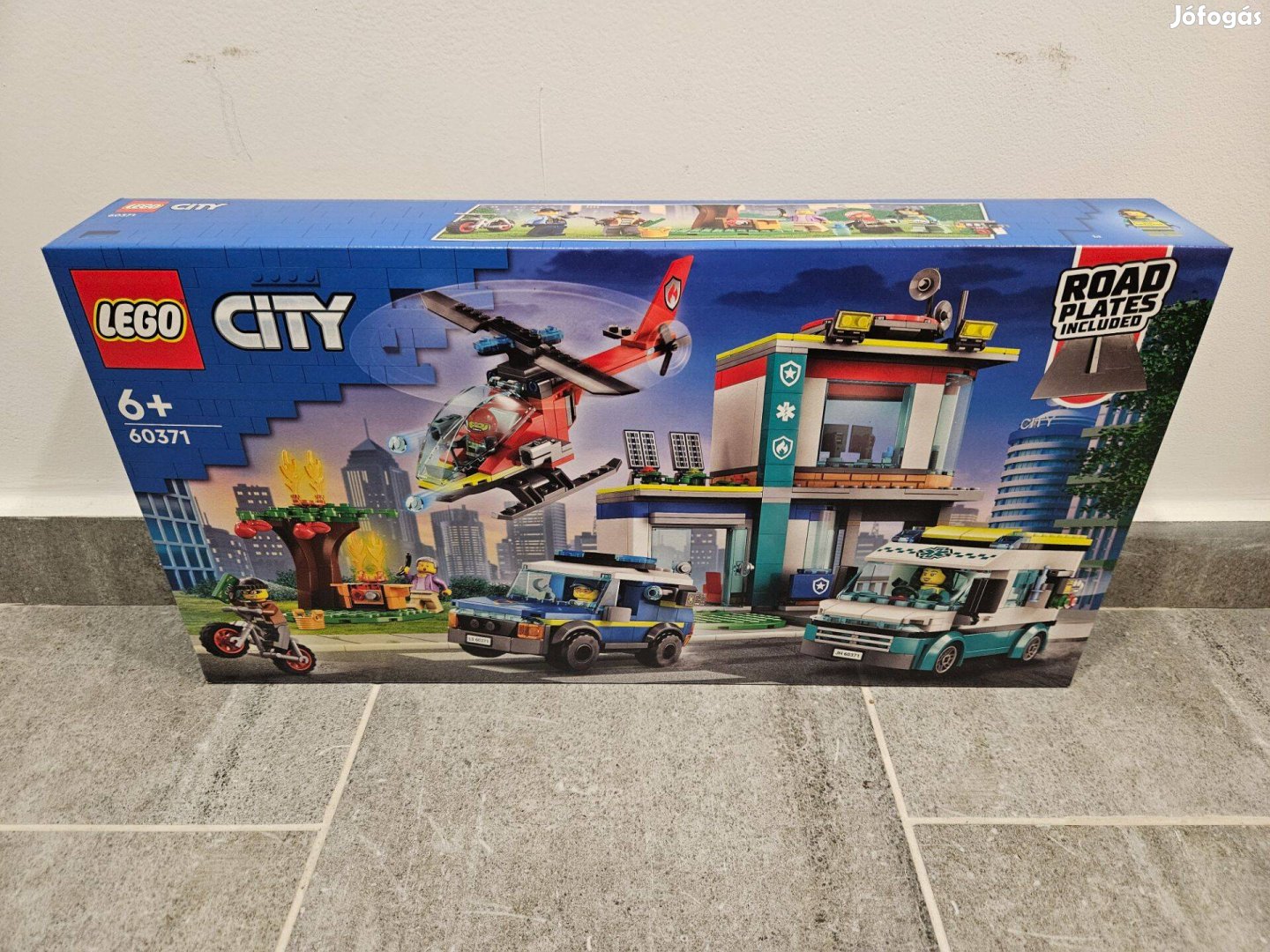 LEGO City - Mentő járművek központja 60371 bontatlan, új