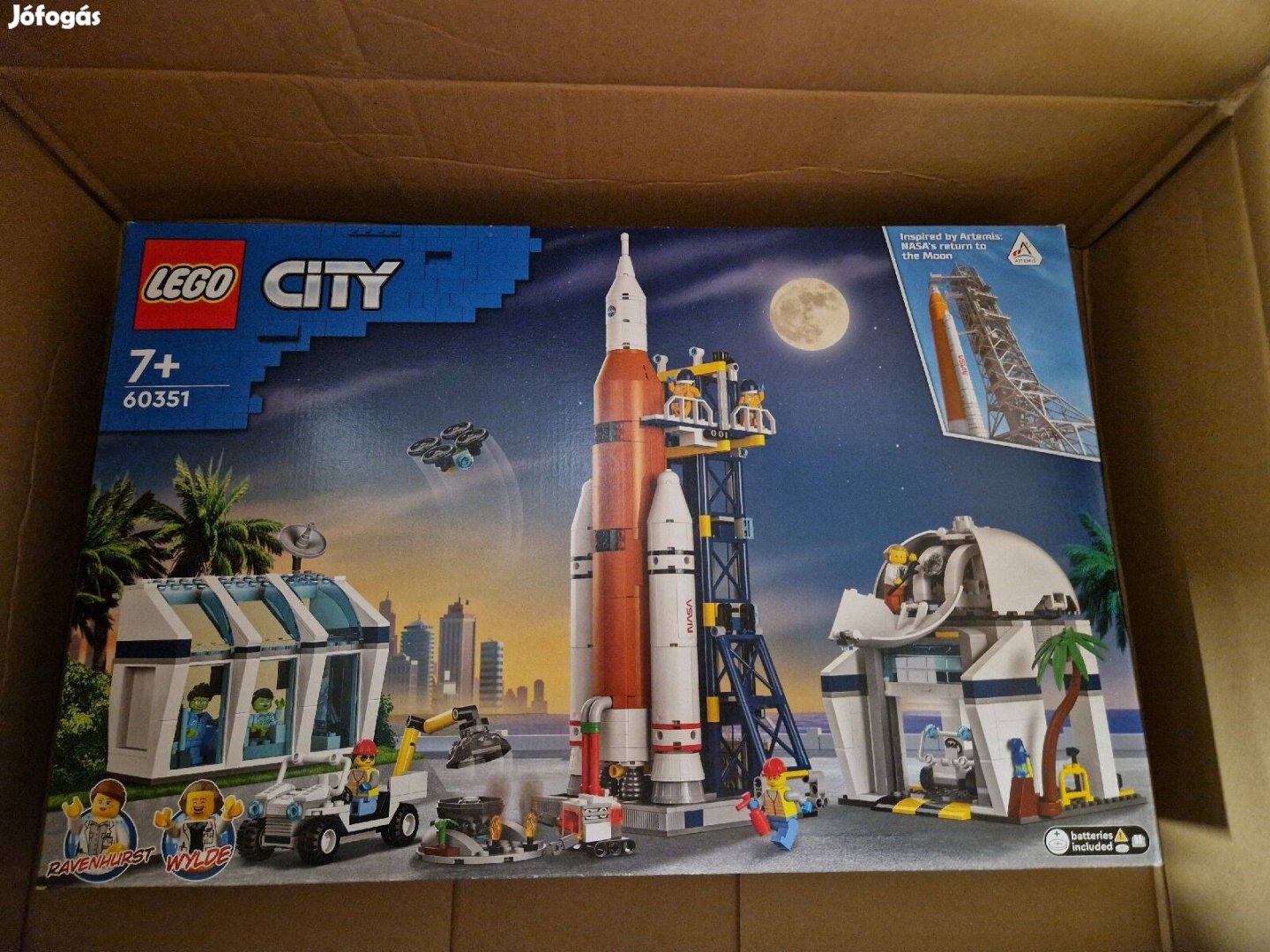 LEGO City - Rakétakilövő központ (60351)