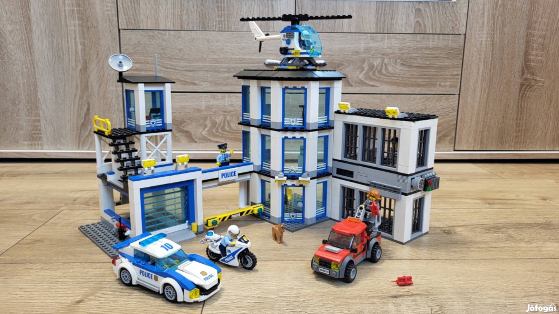 LEGO City - Rendőrkapitányság (60141)