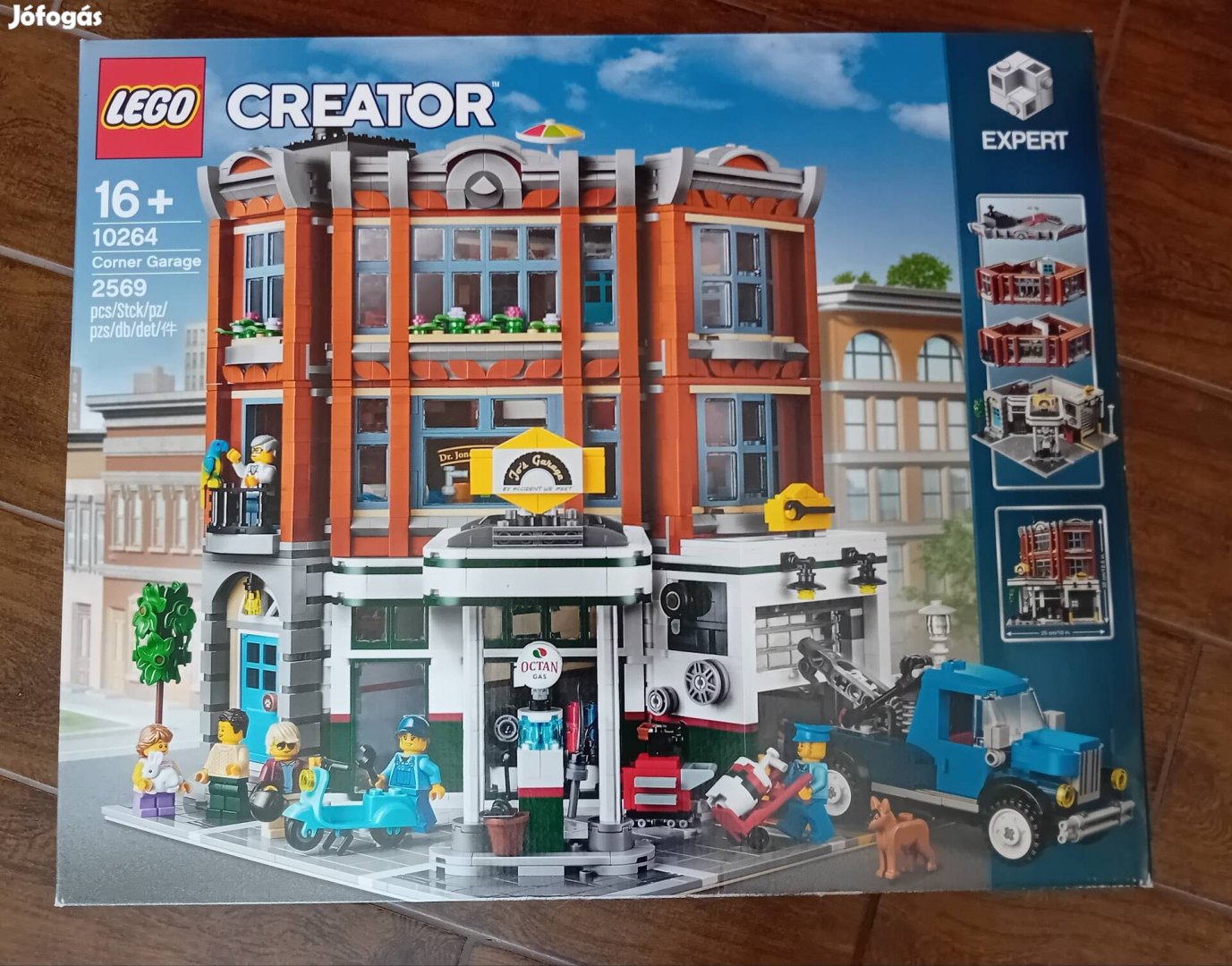 LEGO Creator- Corner Garage
