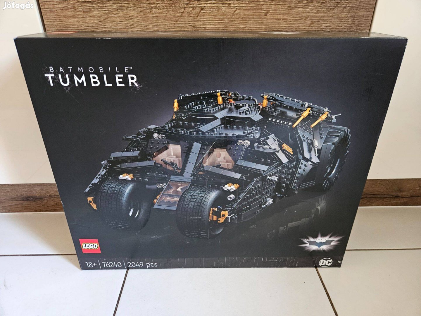 LEGO DC Batman - Batmobile - Tumbler 76240 bontatlan, új