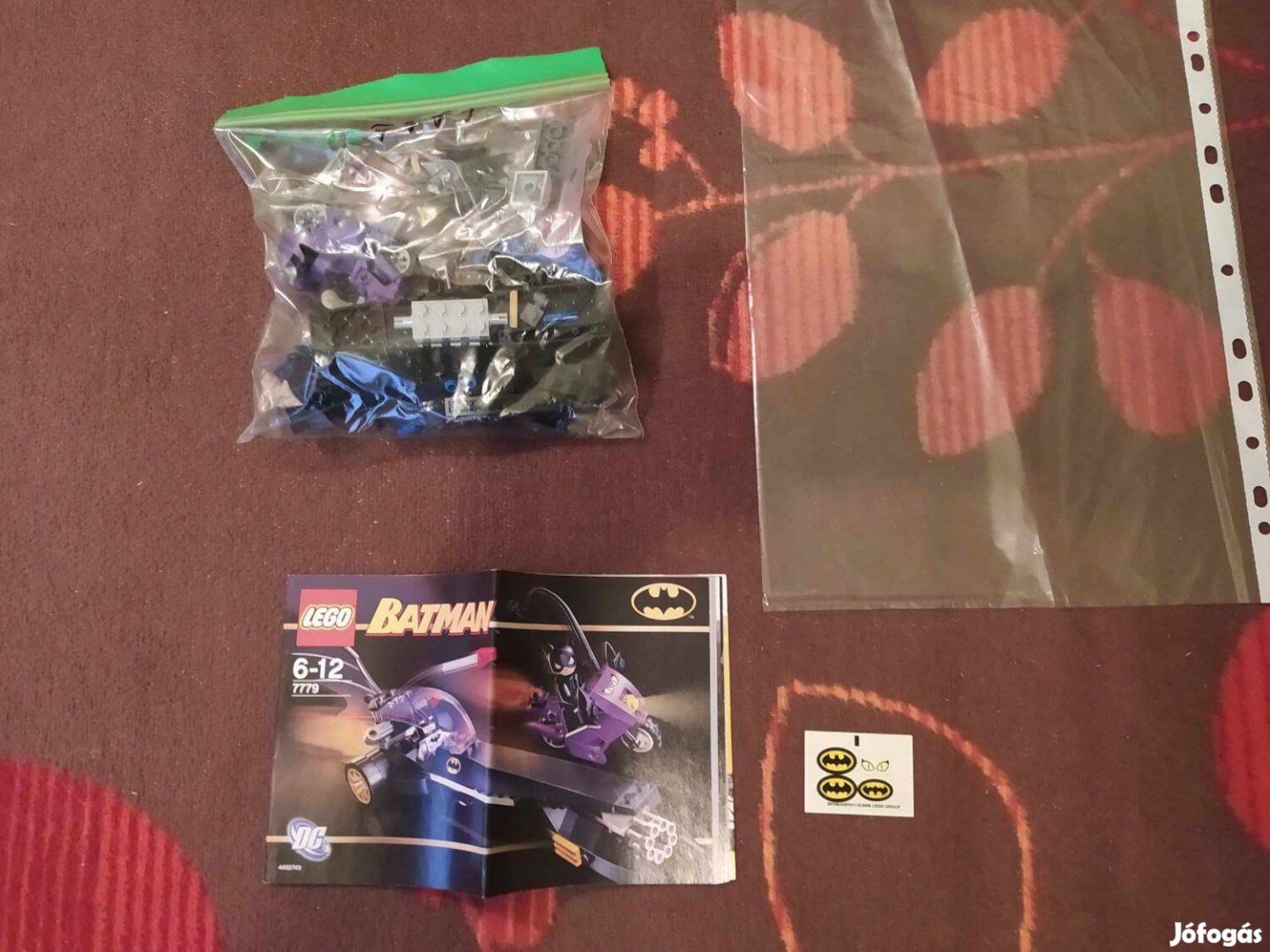 LEGO DC Super Heroes 7779 The Batman Dragster: Catwoman Pursuit