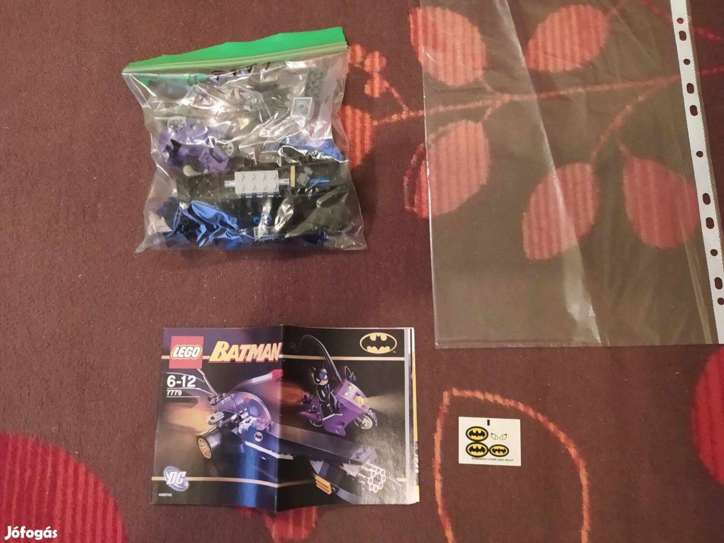 LEGO DC Super Heroes 7779 The Batman Dragster: Catwoman Pursuit