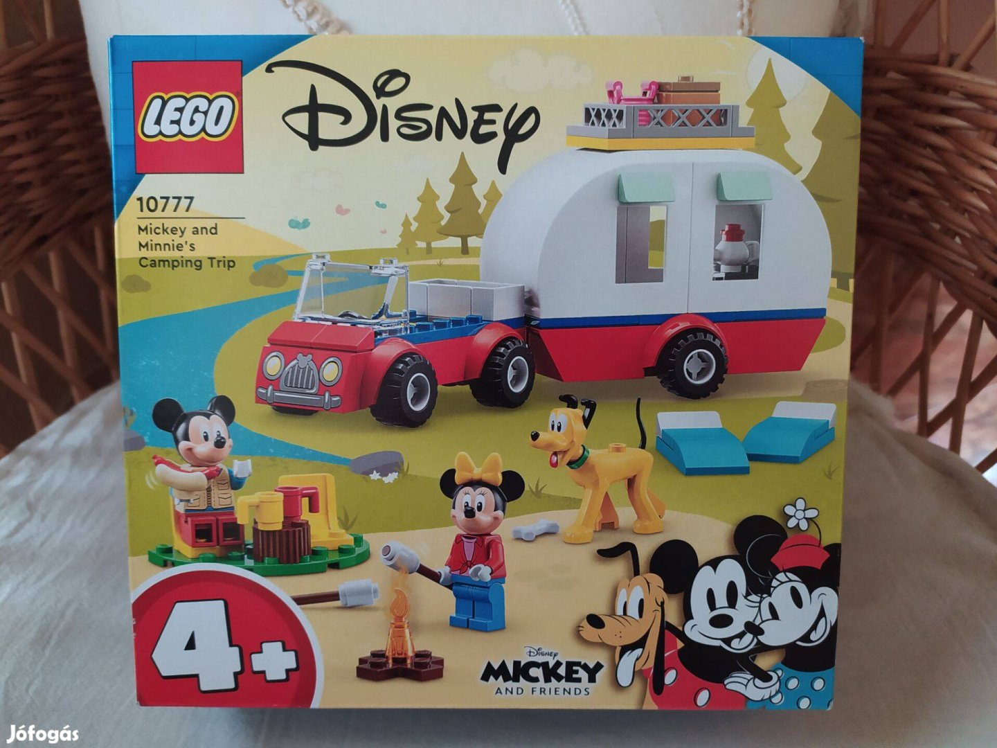 LEGO Disney 10777 Mickey és Minnie egér kempingezik