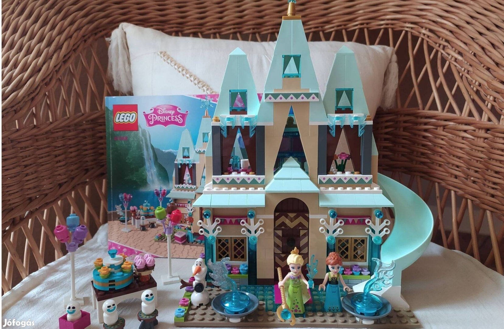 LEGO Disney Princess 41068 Arendelle ünnepe a kastélyban