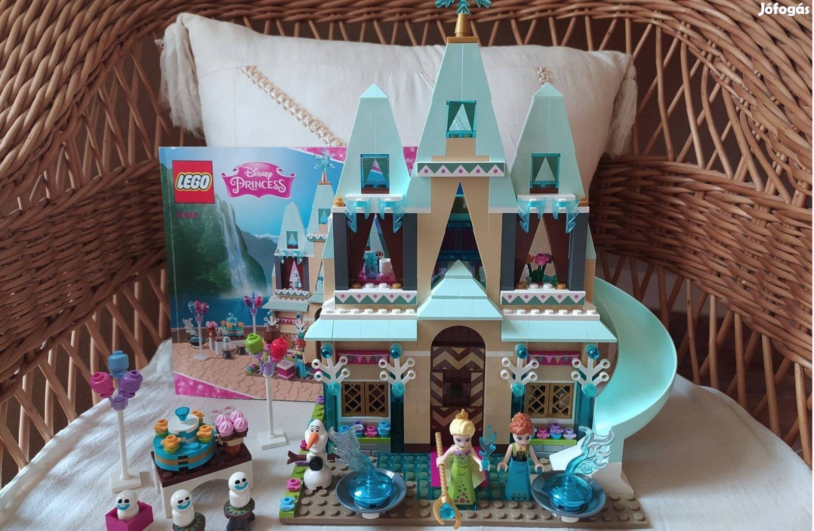 LEGO Disney Princess 41068 Arendelle ünnepe a kastélyban