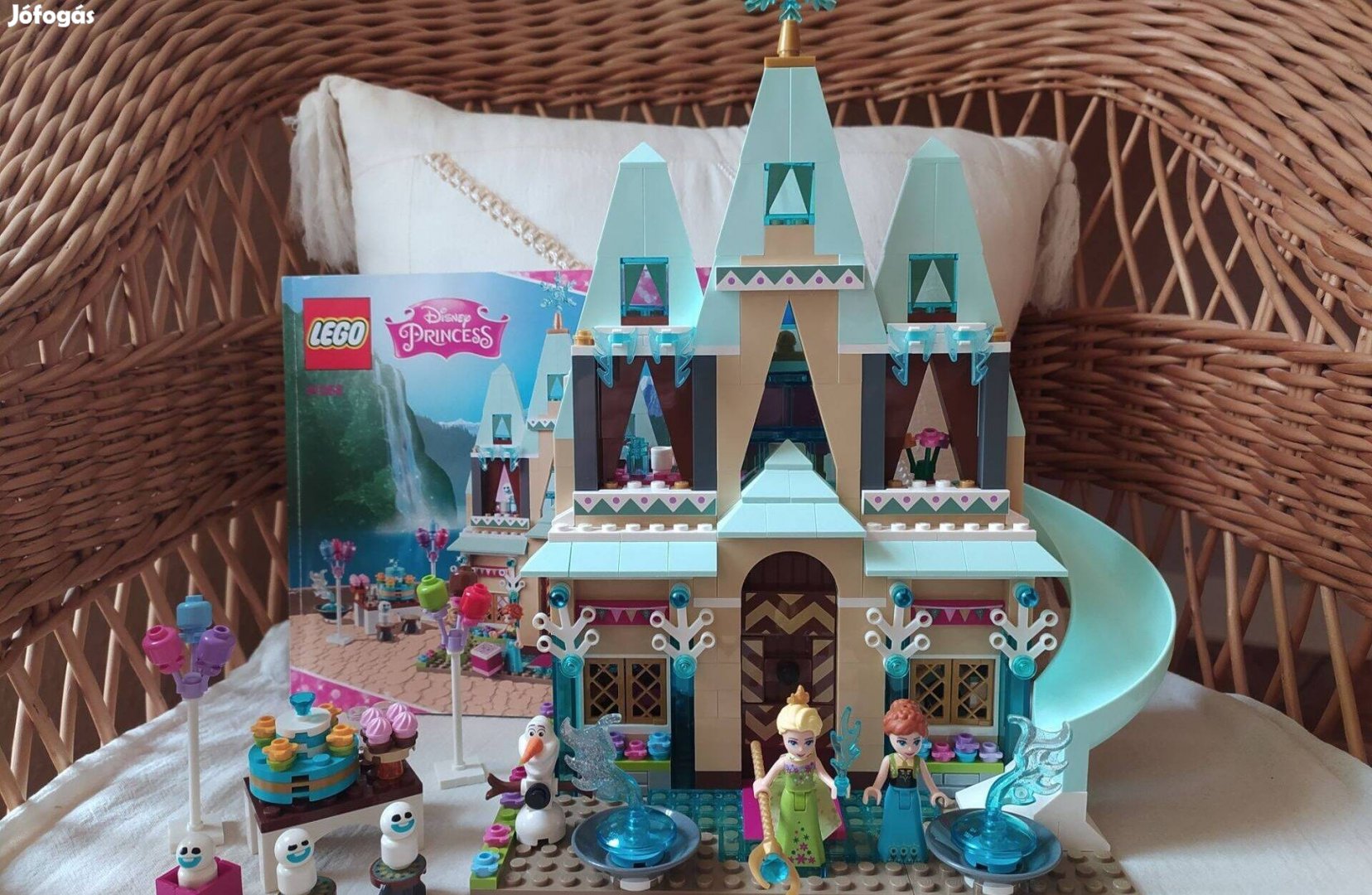 LEGO Disney Princess 41068 Arendelle ünnepe a kastélyban