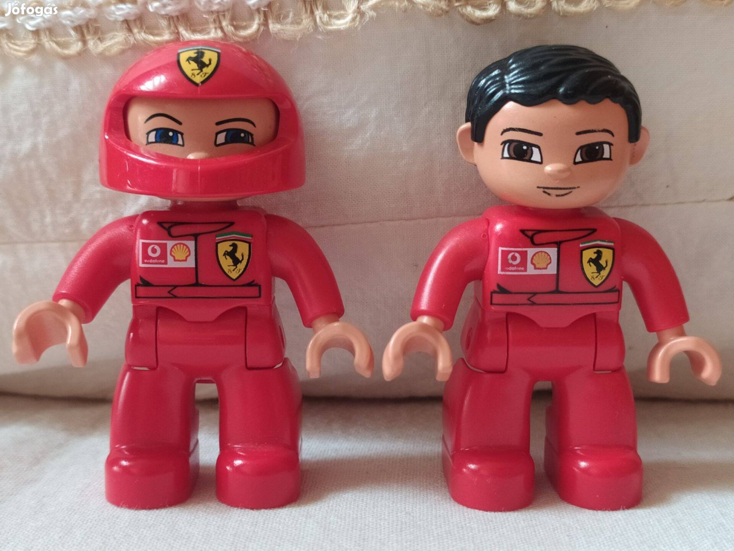 LEGO Duplo Ferrari figurák