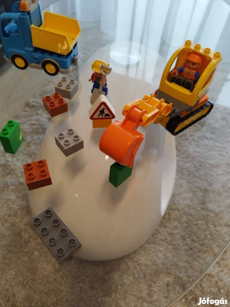 LEGO Duplo - Teherautó és lánctalpas exkavátor (10812)