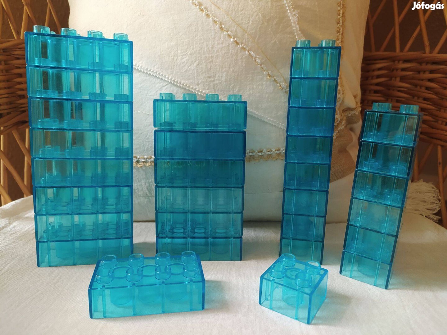 LEGO Duplo átlátszó kék kockacsomag