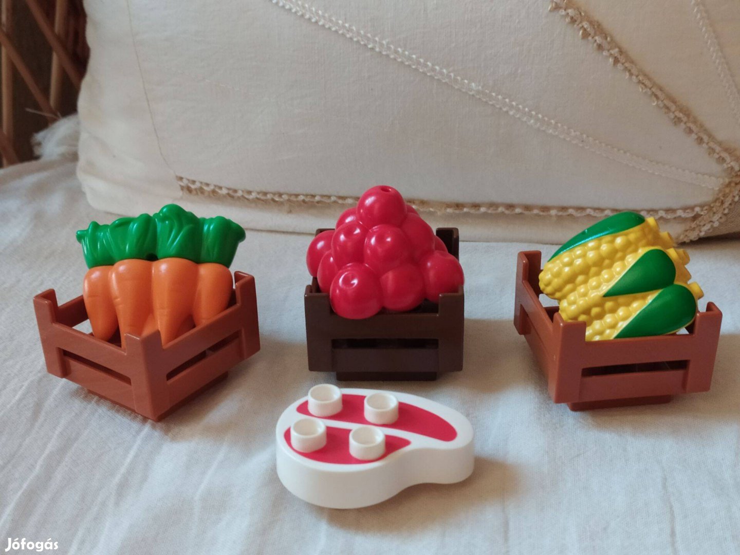 LEGO Duplo élelmiszerek ládákban