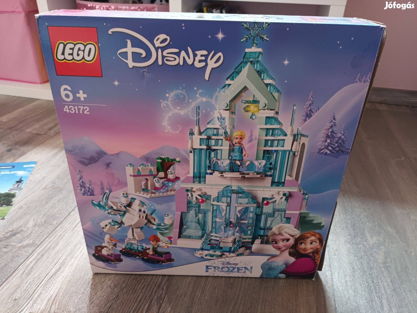 LEGO Elsa és varázslatos jégpalotája