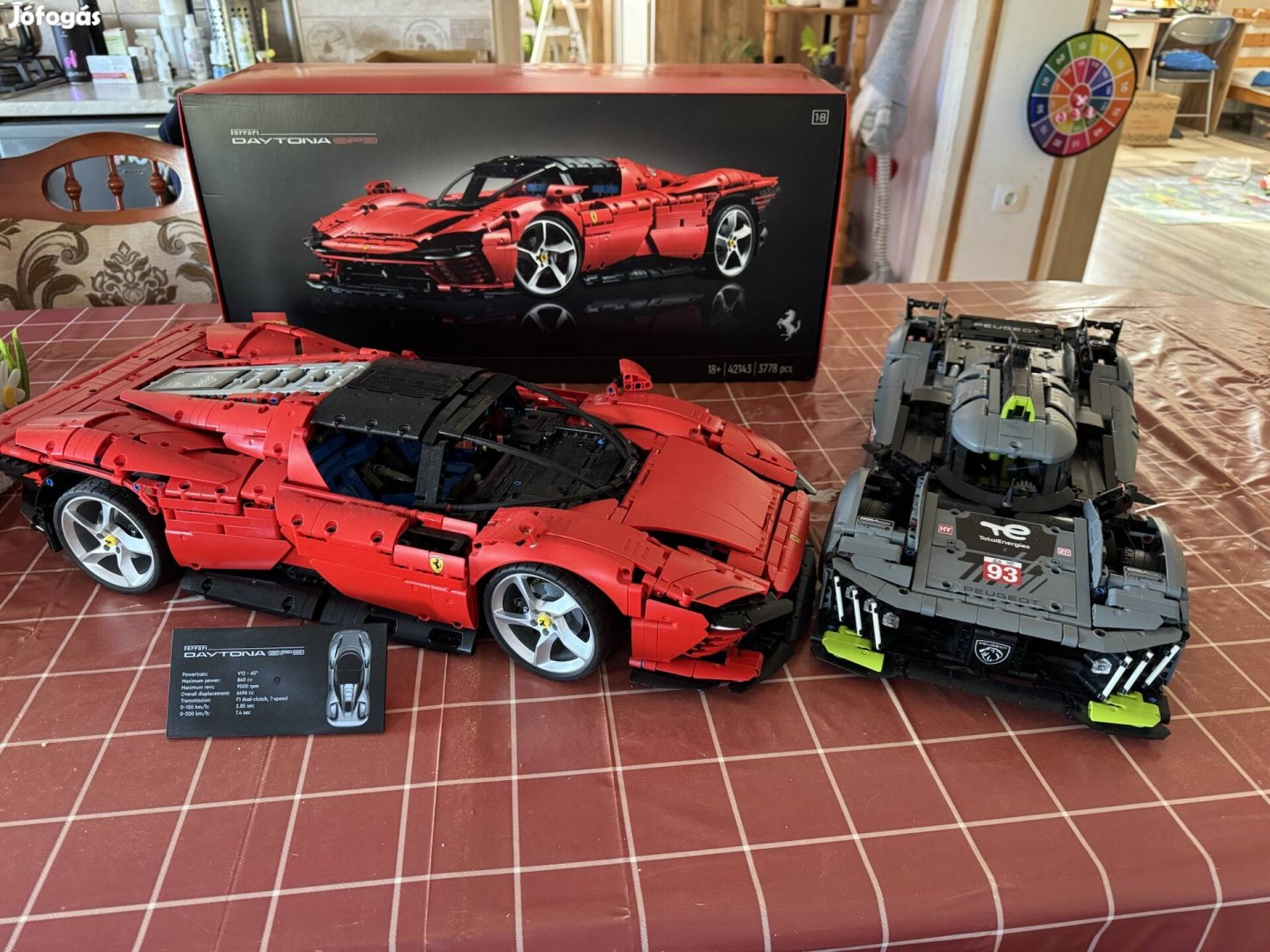 LEGO Ferrari 42143 + Peugeot 42156