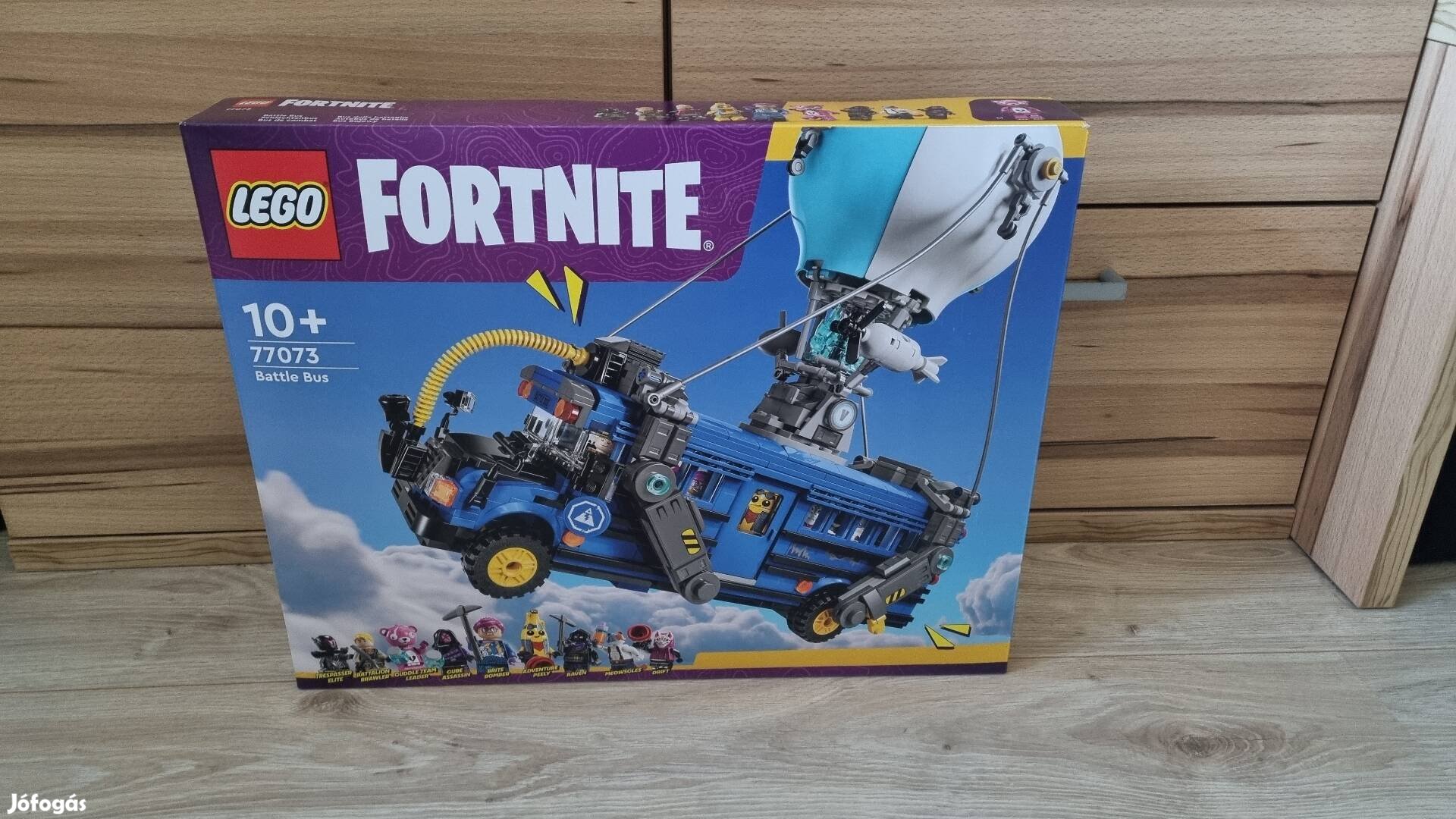 LEGO Fortnite Battle Bus (77073)