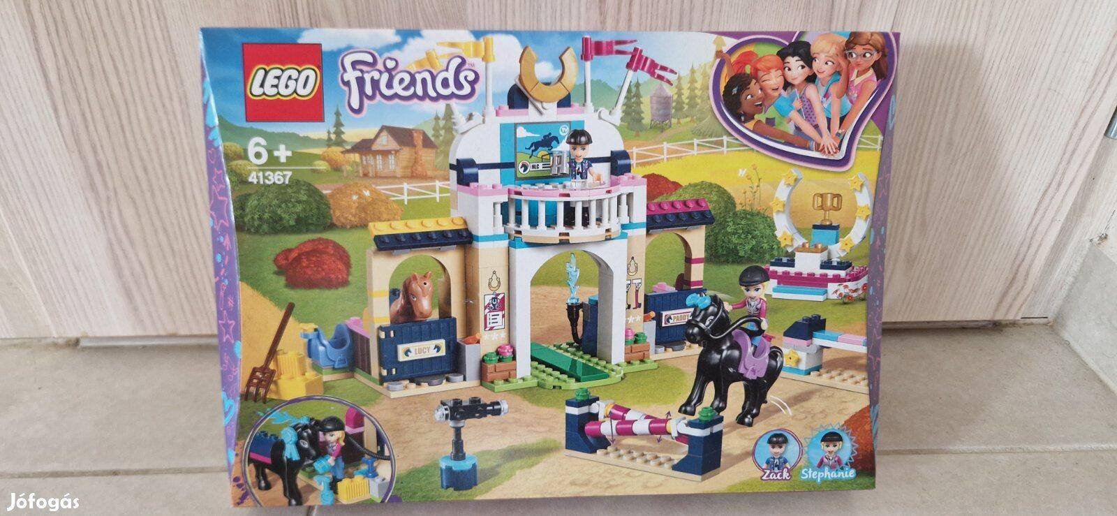 LEGO Friends - Stephanie díjugrató pályája (41367)